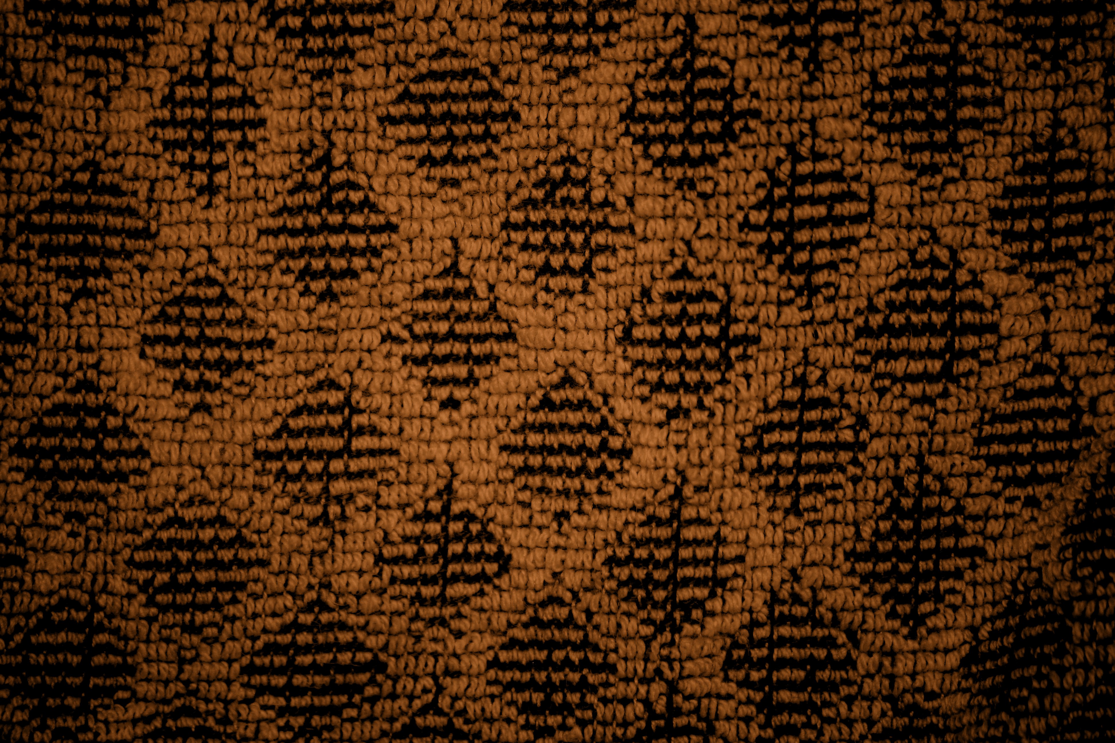 https://www.photos-public-domain.com/wp-content/uploads/2012/05/rust-brown-dish-towel-with-diamond-pattern-close-up-texture.jpg